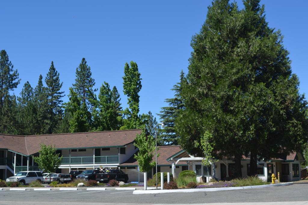 Pioneer Inn & Suites Volcano Zewnętrze zdjęcie