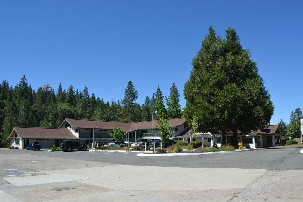 Pioneer Inn & Suites Volcano Zewnętrze zdjęcie